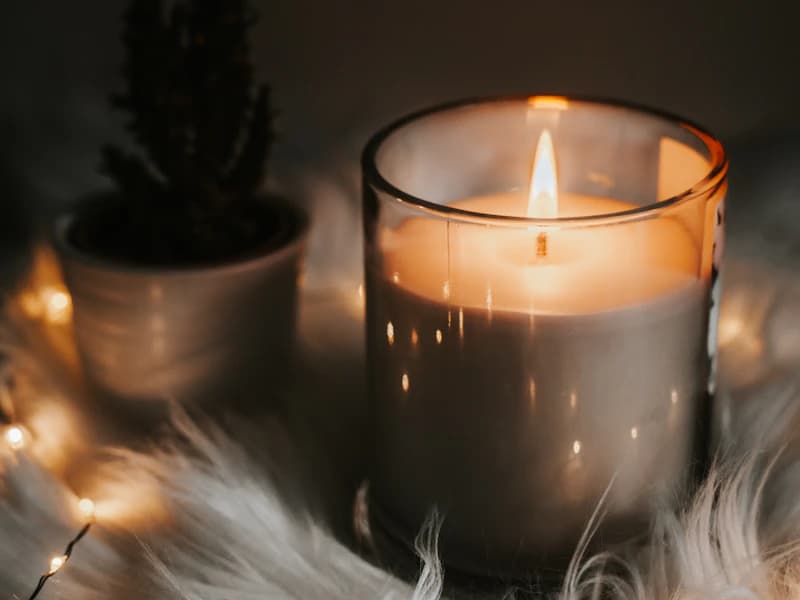 How to Start a Candle Business in 2026 (From Home)